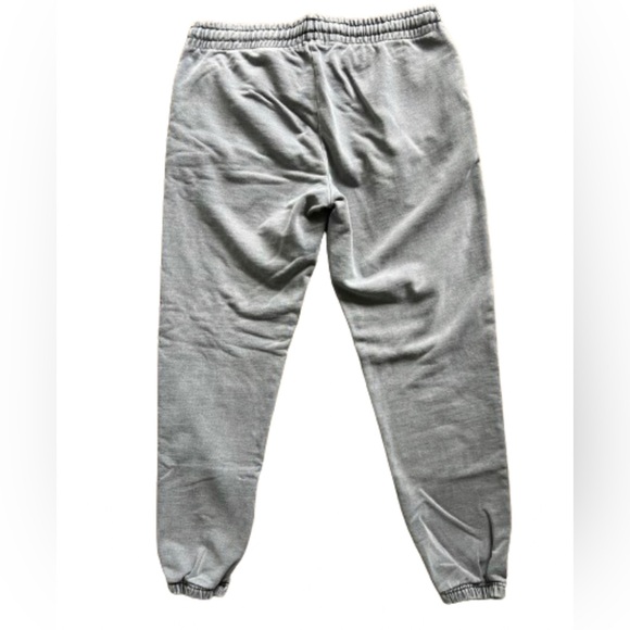 TALENTLESS Women’s Grey Sweatpants - Picture 2 of 5